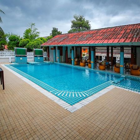 อี-เอาต์ฟิตติ้ง วังทอง โฮเต็ล Hotel หลวงพระบาง ภายนอก รูปภาพ