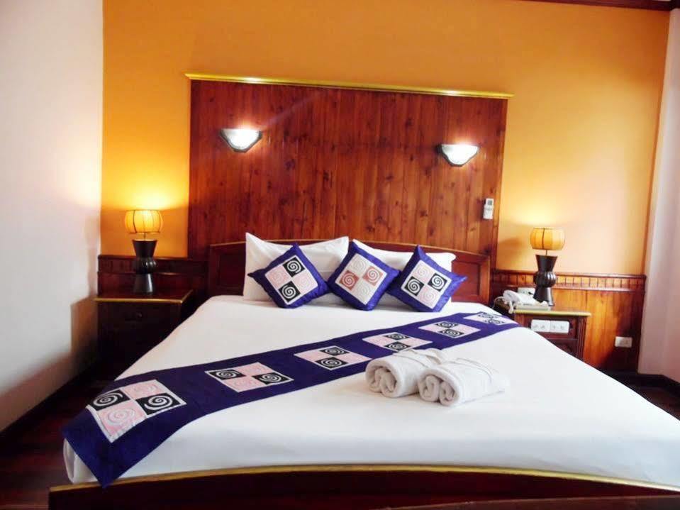 อี-เอาต์ฟิตติ้ง วังทอง โฮเต็ล Hotel หลวงพระบาง ภายนอก รูปภาพ