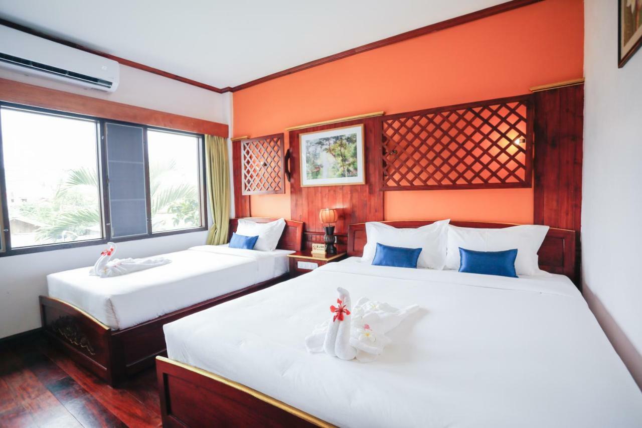 อี-เอาต์ฟิตติ้ง วังทอง โฮเต็ล Hotel หลวงพระบาง ภายนอก รูปภาพ