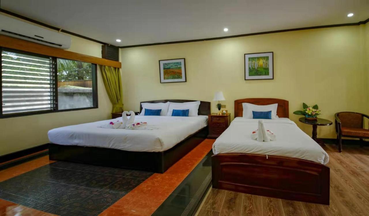 อี-เอาต์ฟิตติ้ง วังทอง โฮเต็ล Hotel หลวงพระบาง ภายนอก รูปภาพ